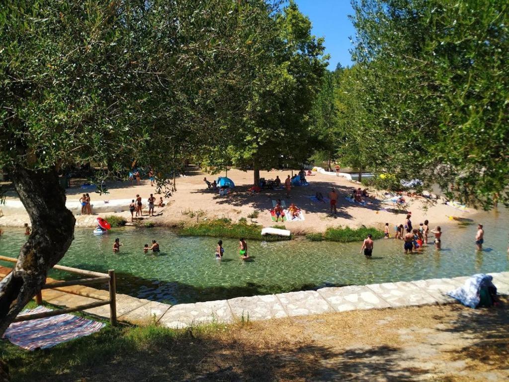 Olhos D' Agua Hotel Alcanena Bagian luar foto